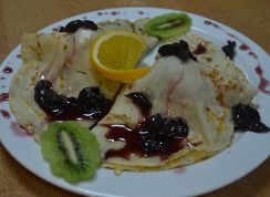 Млинці з морозивом Пломбір